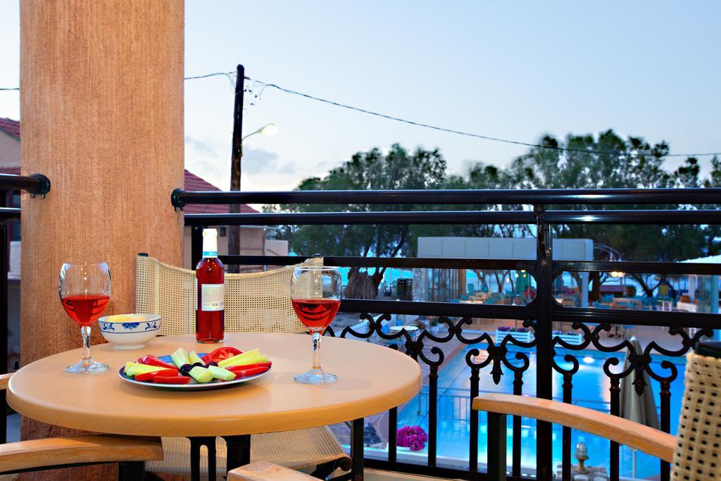 Alkionides Seaside Hotel Platanés Quarto foto